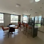 Apartamento Frente A *